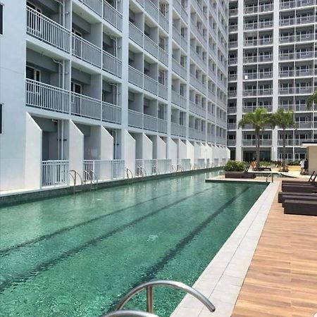 Breeze Residences By Cs Luxe Manila Exterior photo